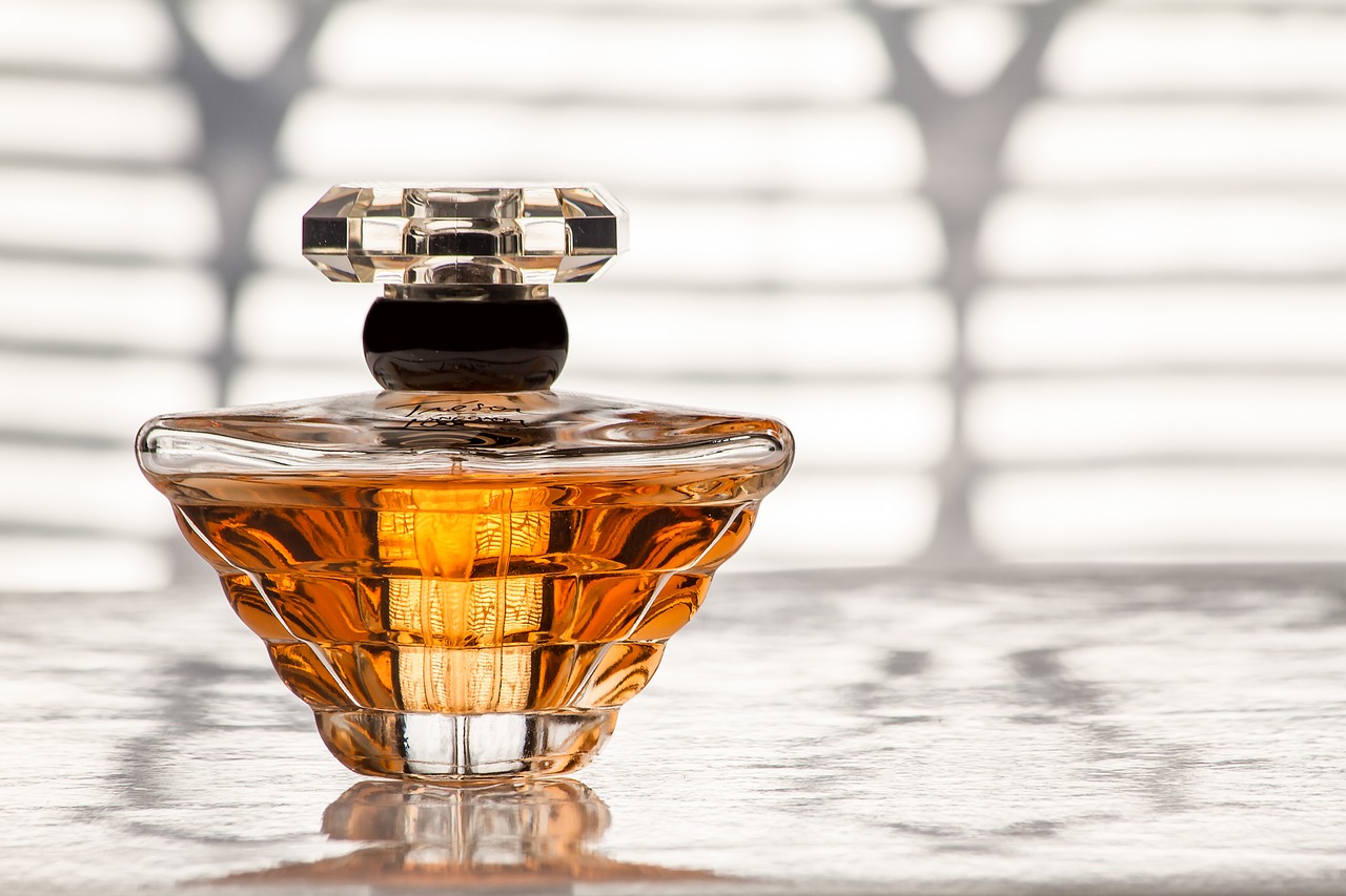 Czy warto kupować perfumy uniwersalne?